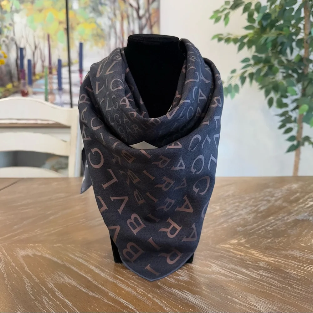 Authentic Bvlgari Scarf - Picture 2 of 9